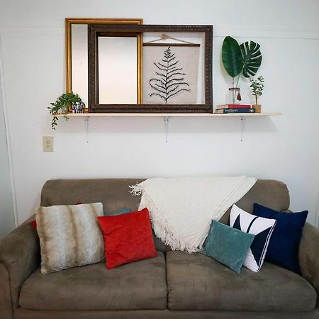 2 Bedroom Apartment Near Ndsu And Downtown Фарґо Екстер'єр фото